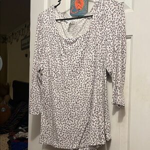 Cute Pink Leopard Look With 3/4 Length Sleeves